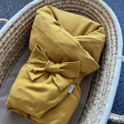 Olulu Péřová zavinovačka 80x80 okrový mušelín Olulu Péřová zavinovačka 80x80 okrový mušelín