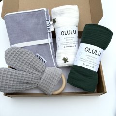 Olulu Dárkový set s podložkou - klasická plenka želvičky a tmavě zelená, světle šedé kousátko, přebalovací podložka šedá Olulu Dárkový set s podložkou - klasická plenka želvičky a tmavě zelená, světle šedé kousátko, přebalovací podložka šedá