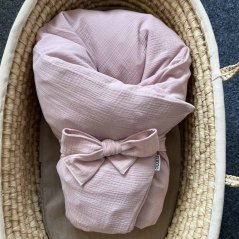 Olulu Péřová zavinovačka 80x80 světle růžový mušelín Olulu Péřová zavinovačka 80x80 světle růžový mušelín