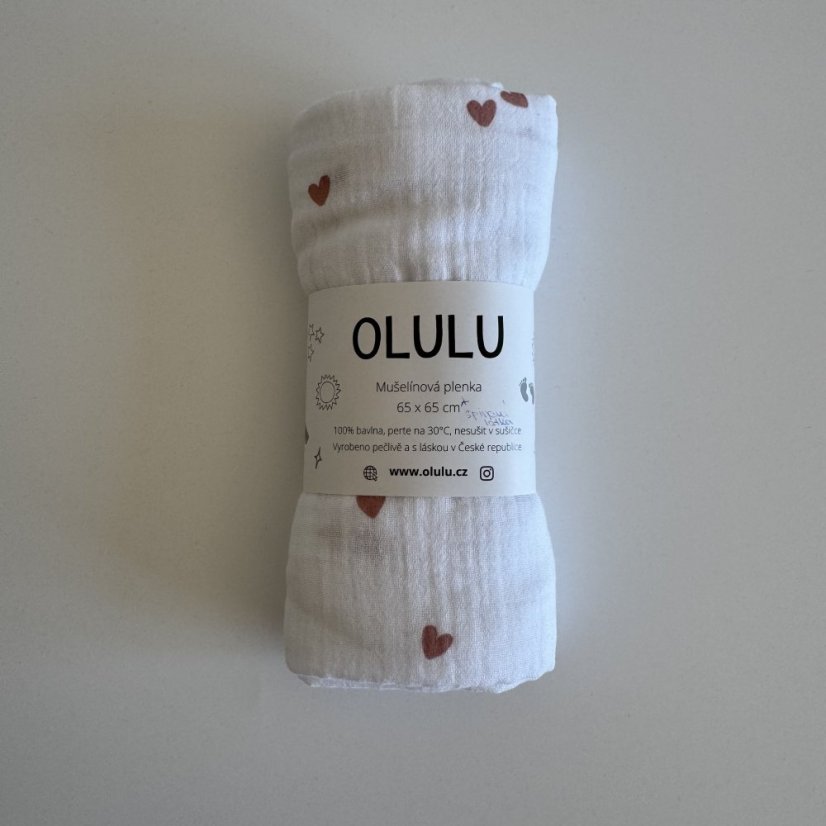 Olulu Mušelínová plenka bílá s červenými srdíčky (špinavá látka)