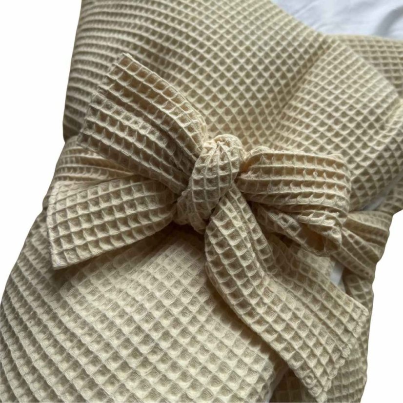 Olulu Zavinovačka béžová vafle s bílou