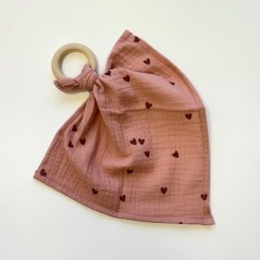 Akční set - klasická plenka a muchláček růžová s červenými srdíčky