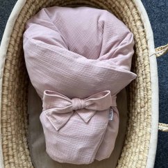 Olulu Péřová zavinovačka 80x80 světle růžový mušelín Olulu Péřová zavinovačka 80x80 světle růžový mušelín