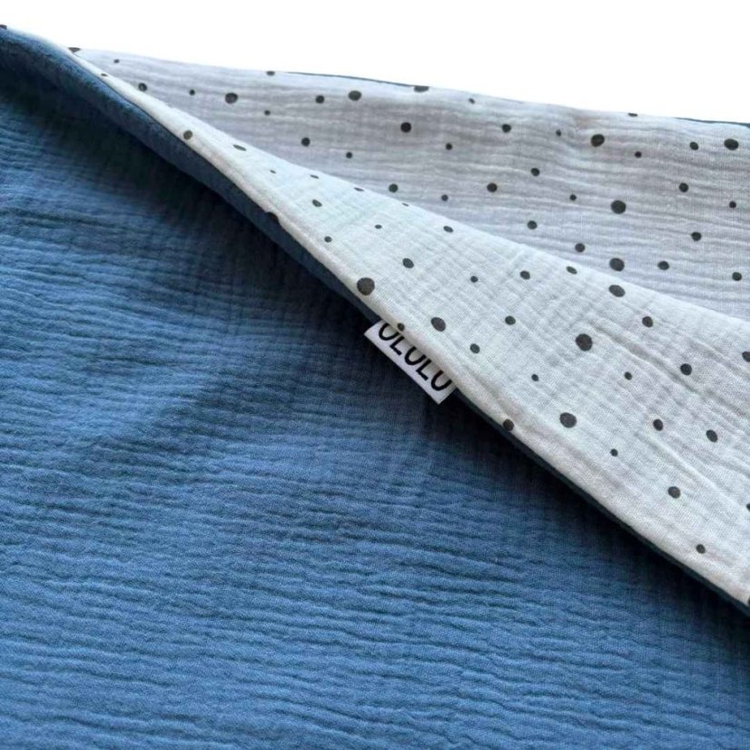 Olulu Mušelínová zateplená dečka bílá s černými puntíky + džínově modrá