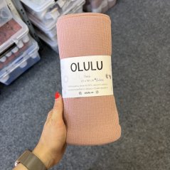 Lehká bavlněná dečka pudrová II. jakost (dirka)