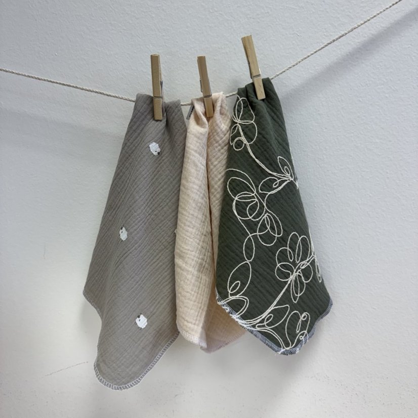 Olulu Sada mini plenek krémová, ovečky, khaki vyšívané květy